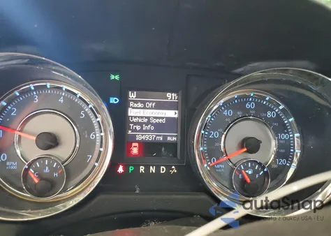 2016 Chrysler Town & Country Touring из США, поврежденный, VIN 2C4RC1BG0GR148082